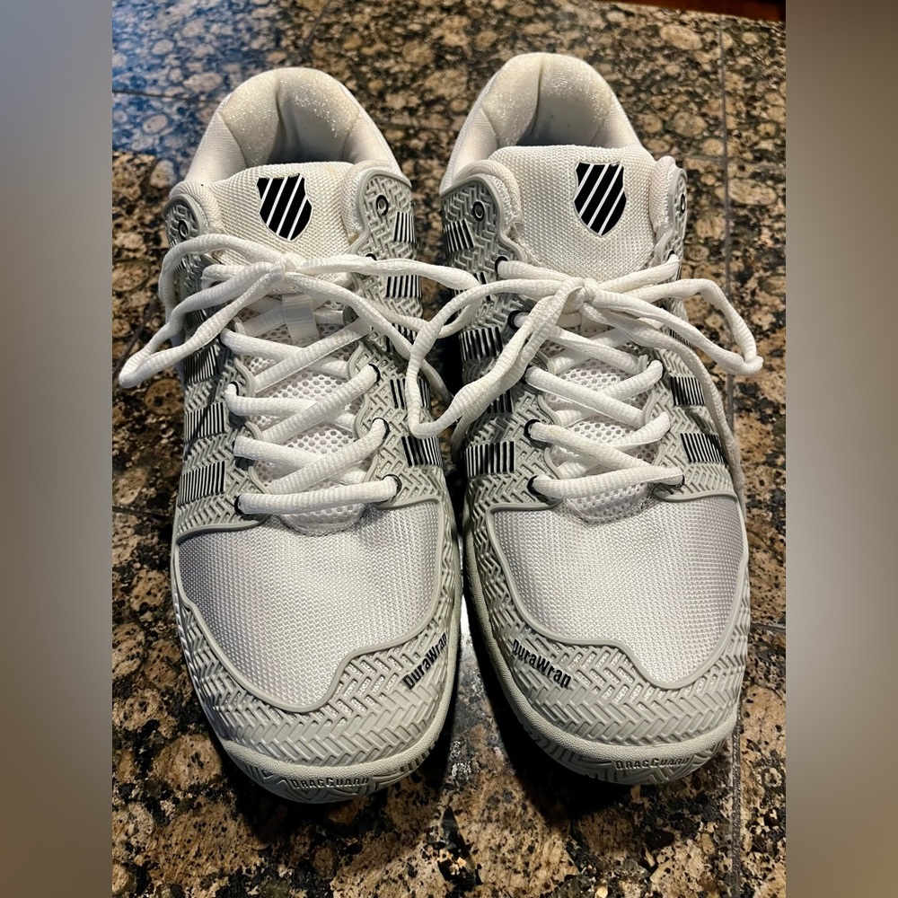 K-Swiss Men's Hypercourt Tennis Shoe